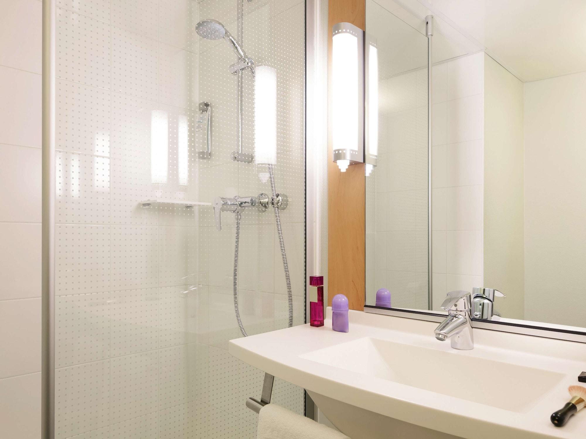Ibis Gare De Lyon Ledru Rollin 3* Parijs