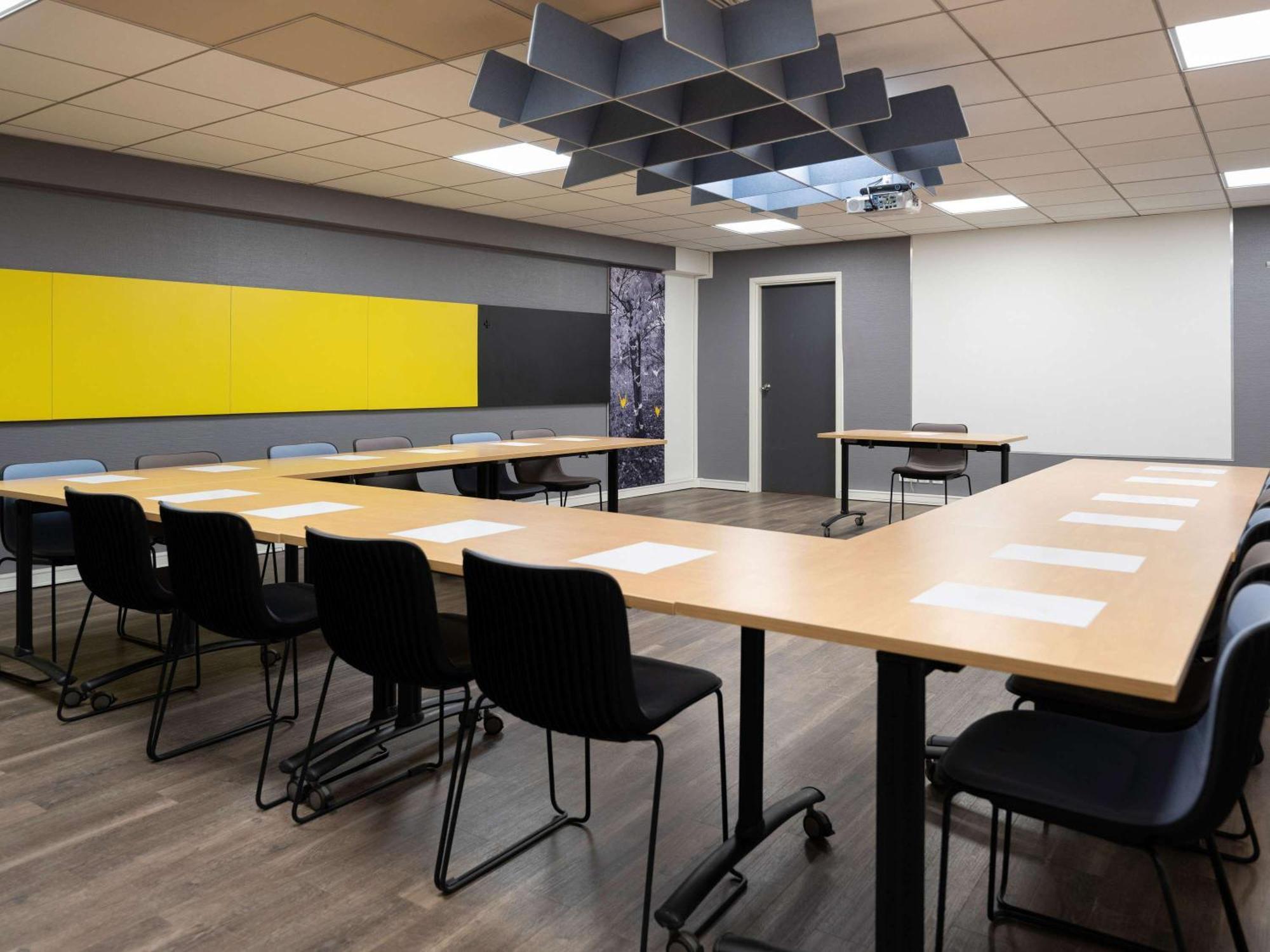 Hotel Ibis Gare De Lyon Ledru Rollin Parijs